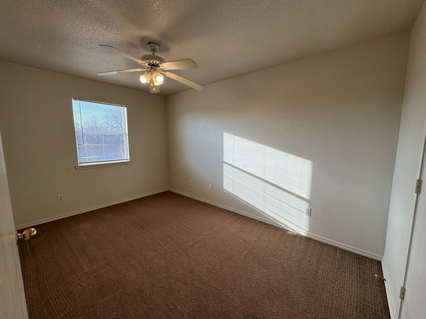 Building Photo - 1602 Aztec Trce