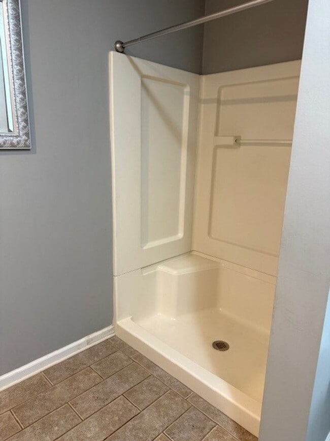 Building Photo - 3 Bedroom / 2.5 Bathroom - Home in Cookeville!