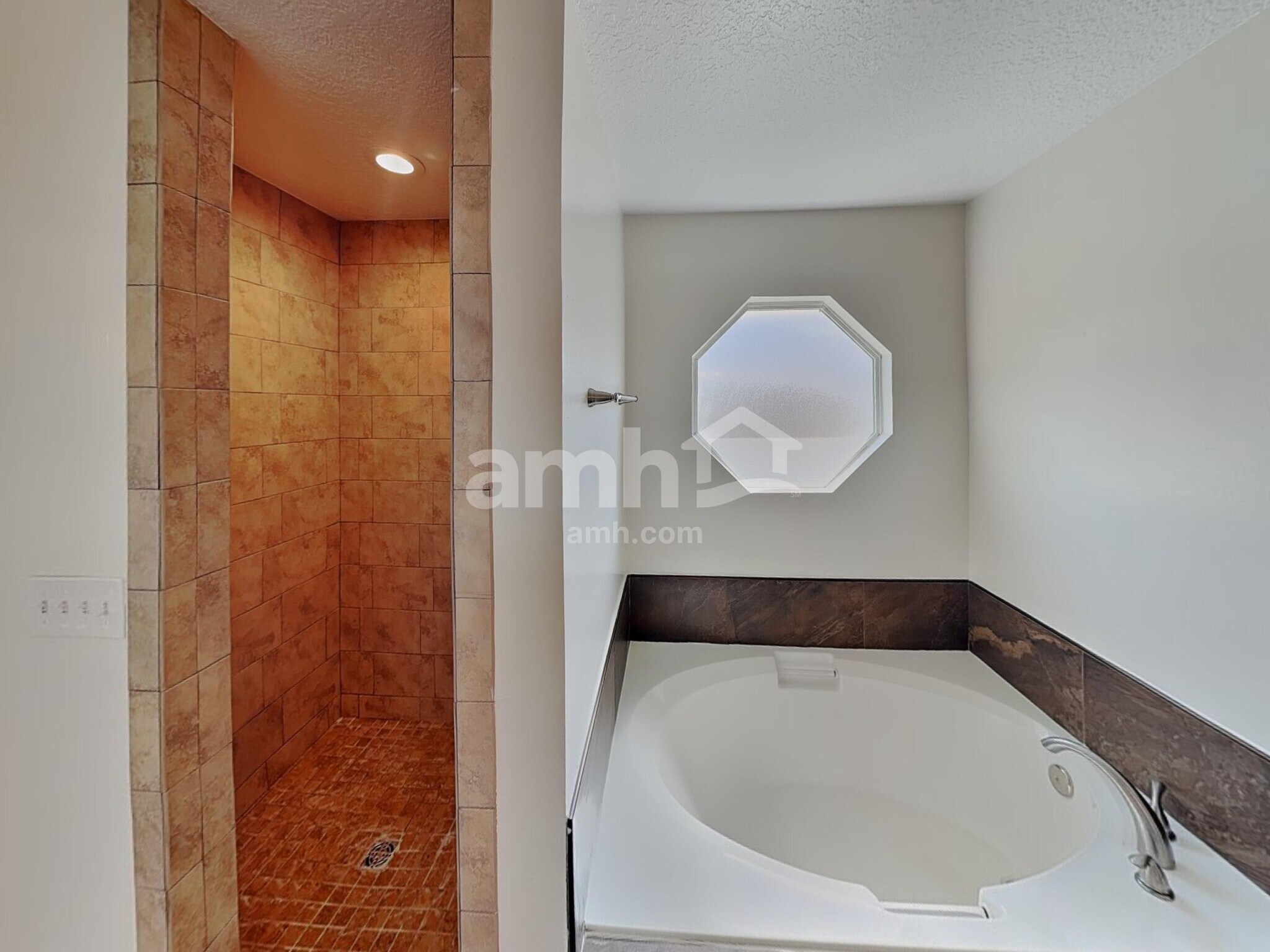 Building Photo - 534 Alice Cove Ct