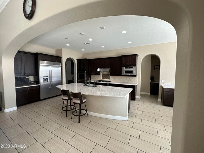 Building Photo - Gorgeous 5 bed 4.5 bath single level home in Scottsdale