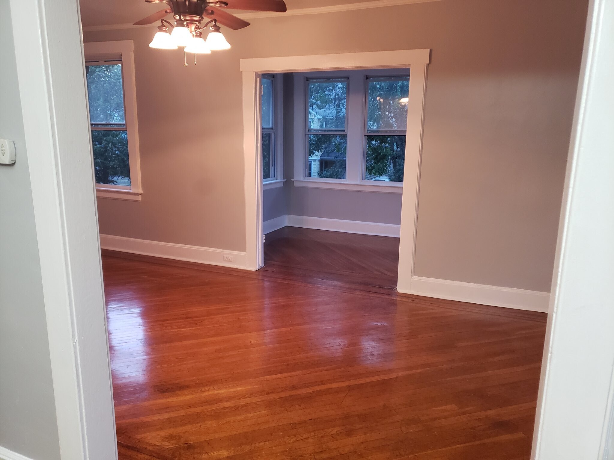 Building Photo - 220 Ward Pl