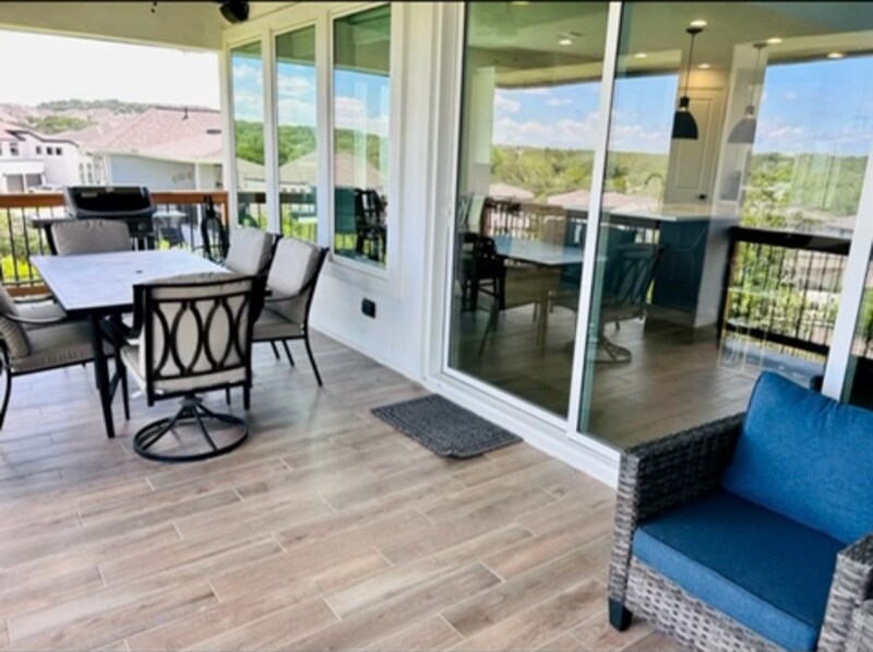 Building Photo - 262 Navarro