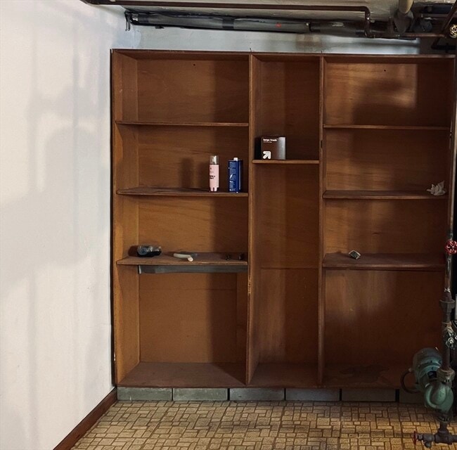 Building Photo - 46 Marlboro St