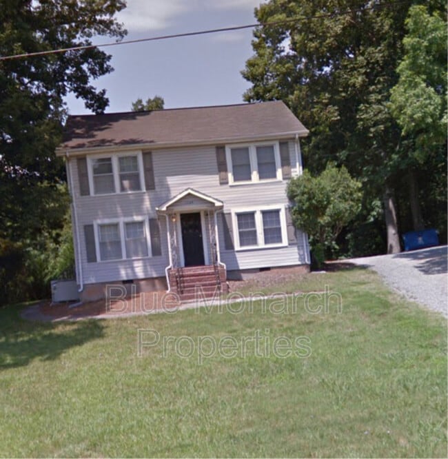 Building Photo - 5249 Clearwater Lake Rd