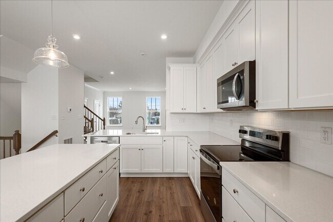 Building Photo - 644 Hemsworth Ln