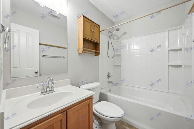Building Photo - 2217 Kingsdale Ct