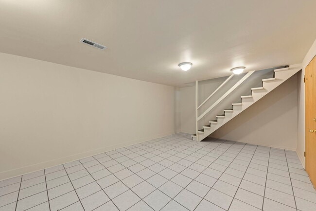 Building Photo - 509 Barnsdale Rd