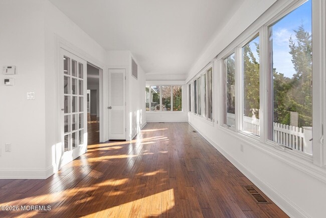 Building Photo - 954 Barnegat Ln