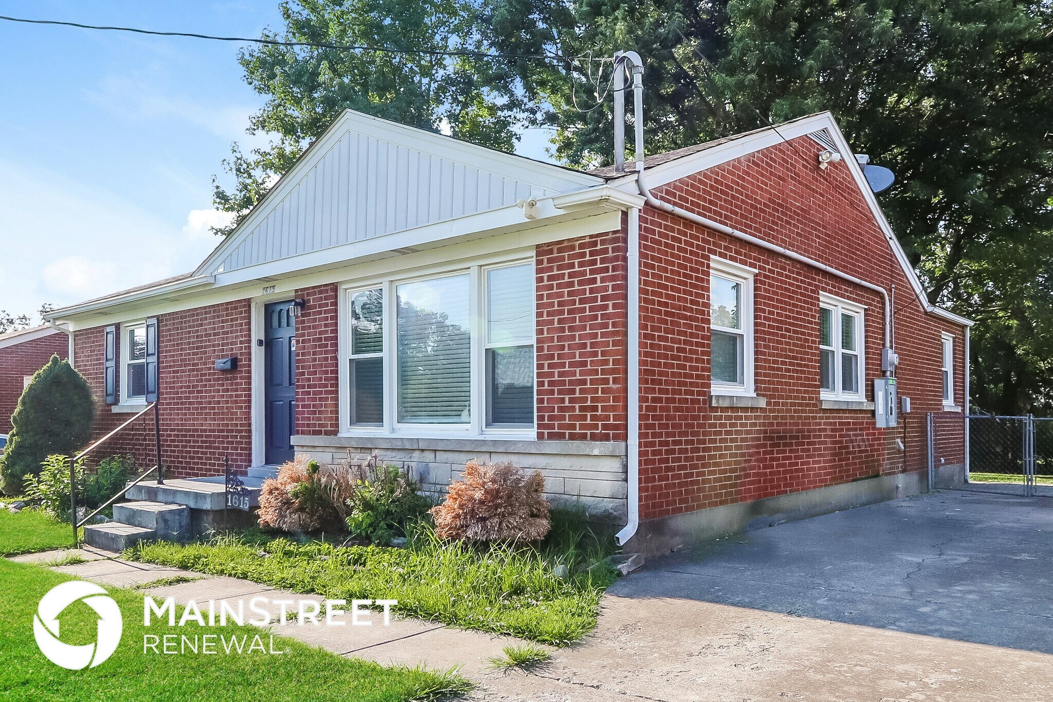 Building Photo - 1615 Stafford Ave
