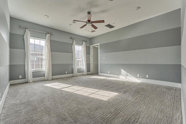 Building Photo - 2113 Solstice Blvd