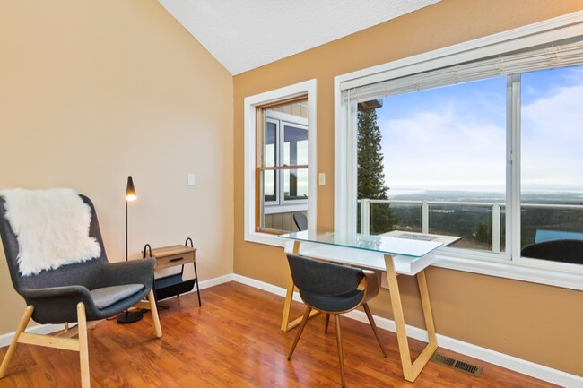 Building Photo - 16131 Black Bear Dr