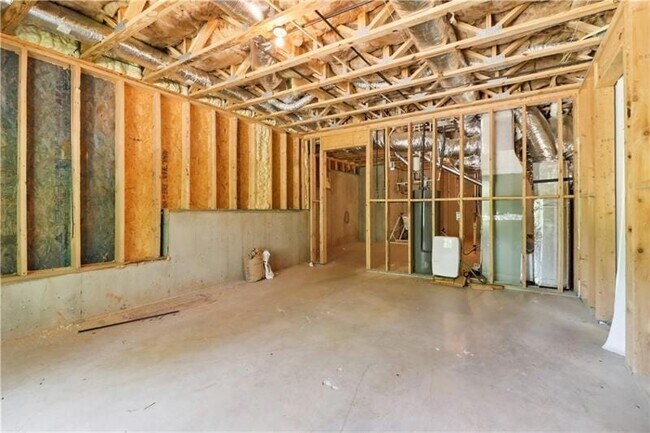 Building Photo - 211 Mount Vernon Hwy