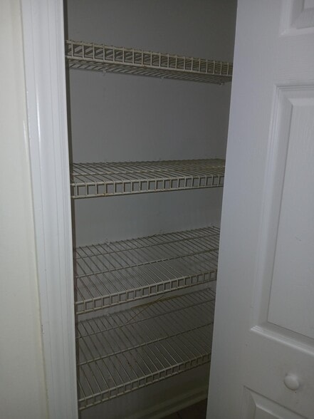 Pantry - 3049 Old Stone Dr