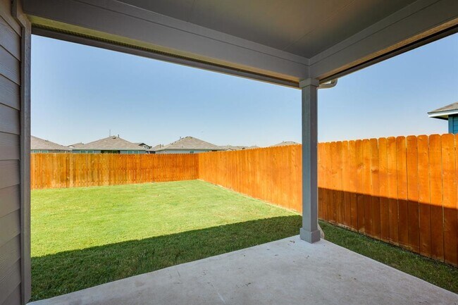 Building Photo - 307 N Richland Dr