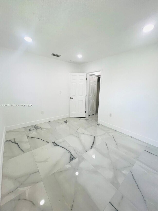 Building Photo - 15530 SW 295th Terrace