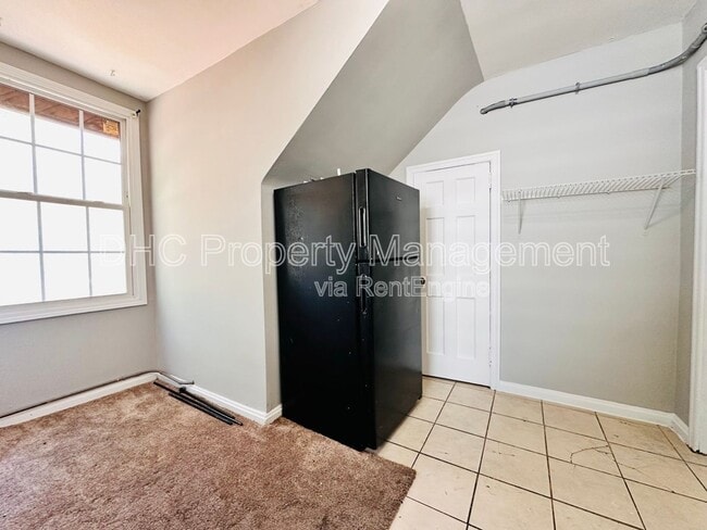 Building Photo - 1257 Lorenzo Dr SW