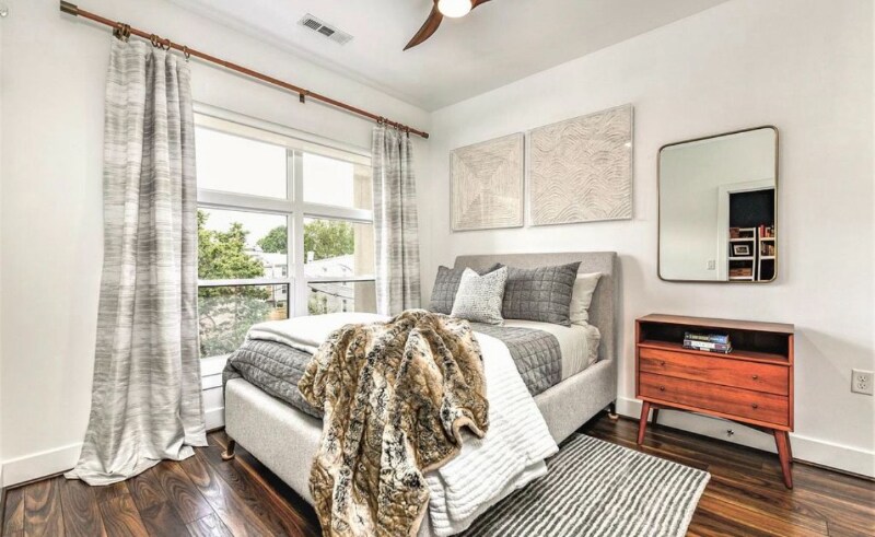 Building Photo - 1111 Orren St NE