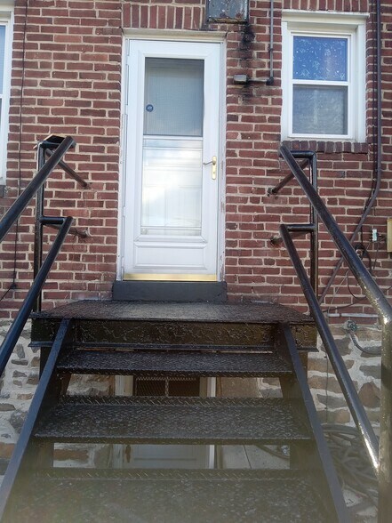 Building Photo - 503 Campbells Ln