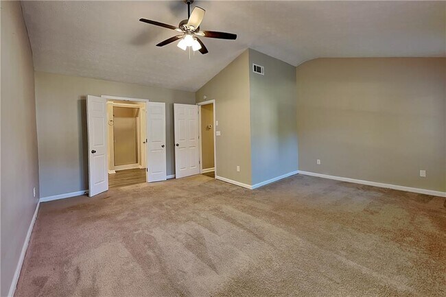 Building Photo - 1357 Lamont Dr SW