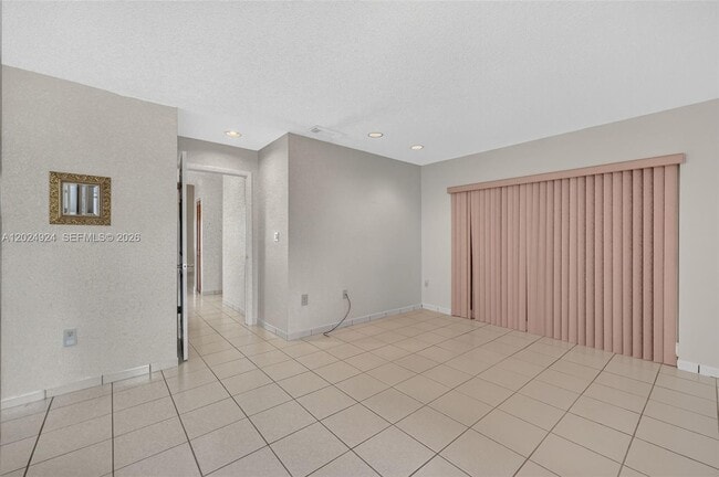 Building Photo - 13440 SW 28th St
