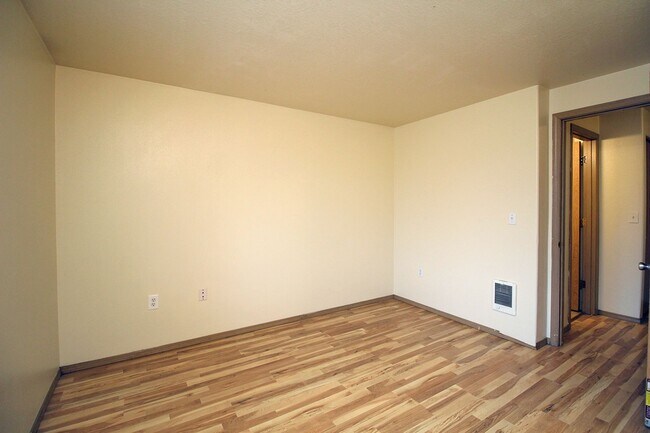 Building Photo - 3548 SE 119th Ave