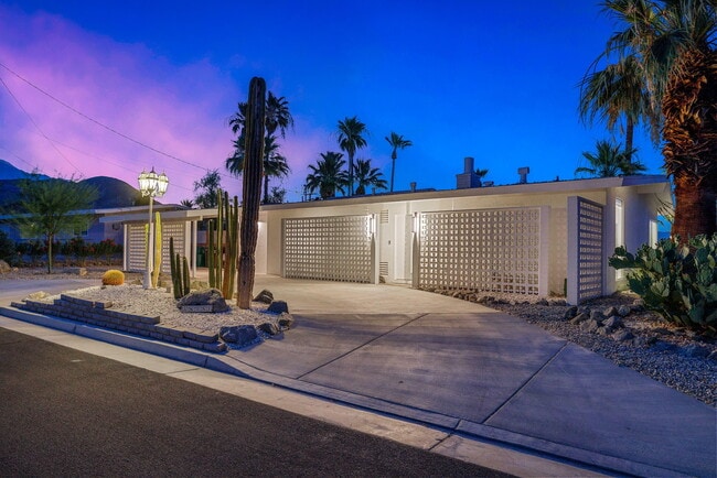 Building Photo - 38951 Bel Air Dr