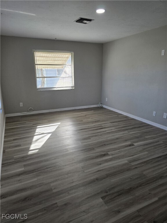 Building Photo - 333 Tudor Dr