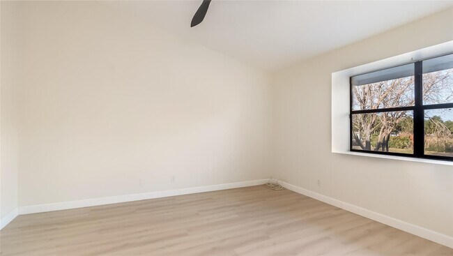 Building Photo - 4979 NW 82nd Ave