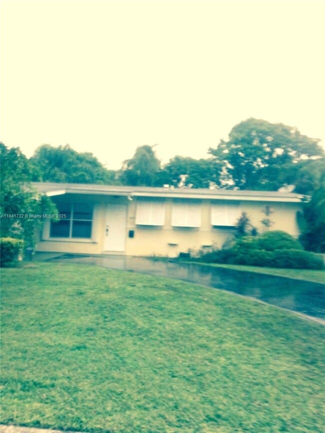 Building Photo - 9925 SW 84th St