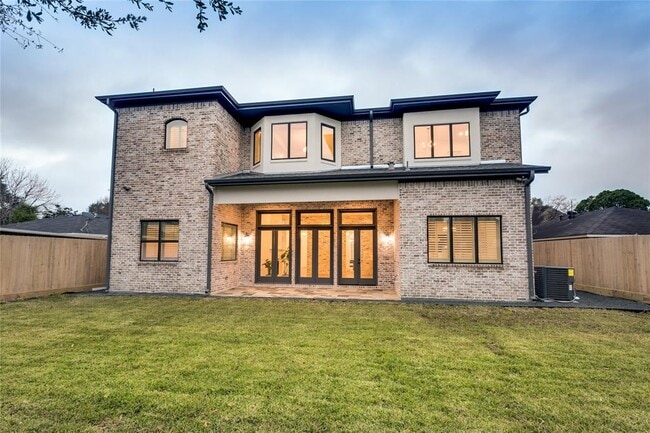 Building Photo - 3302 Elmridge St