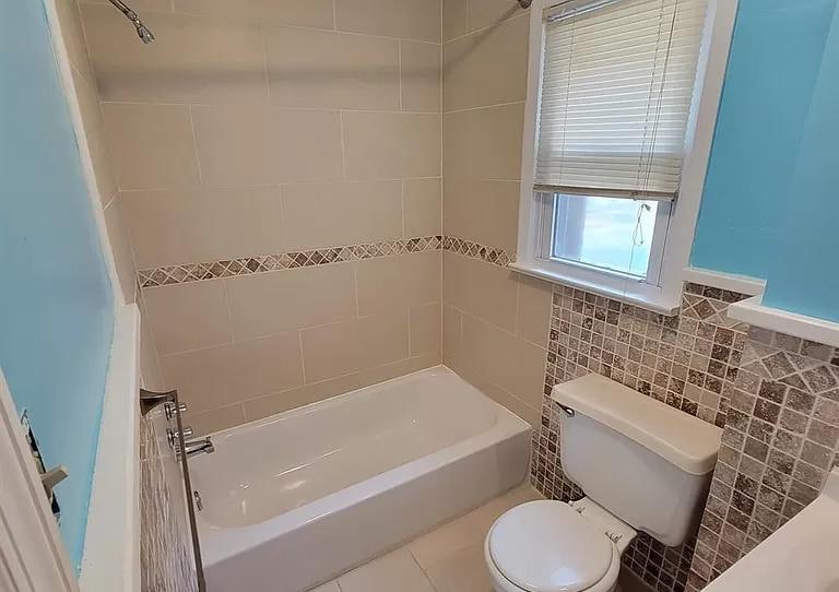 Building Photo - 335 Broad St