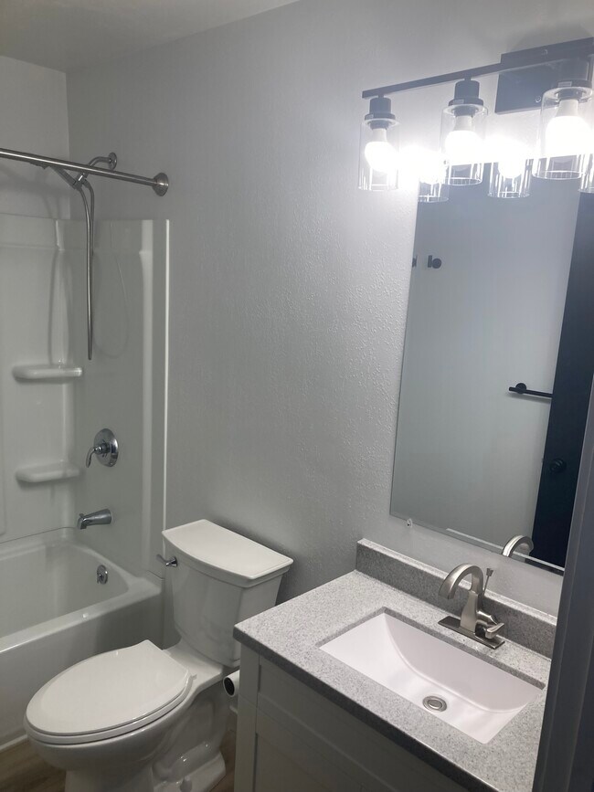 Building Photo - 425 S Lexington Pkwy