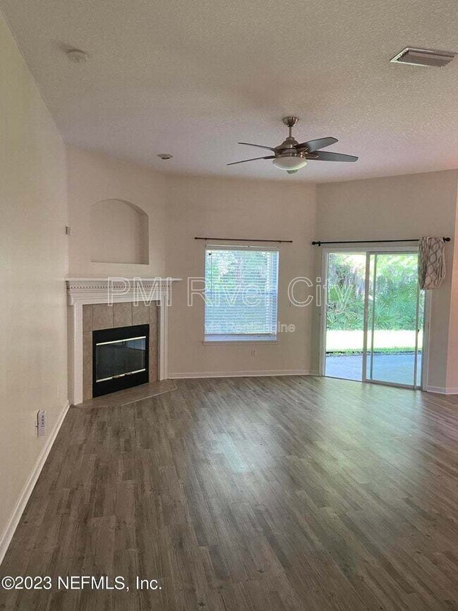 Building Photo - 533 Alice Cove Ct