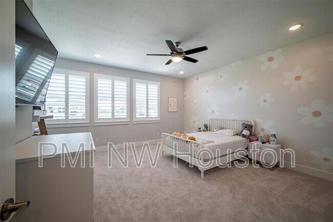 Building Photo - 244 Summer Sunrise Dr