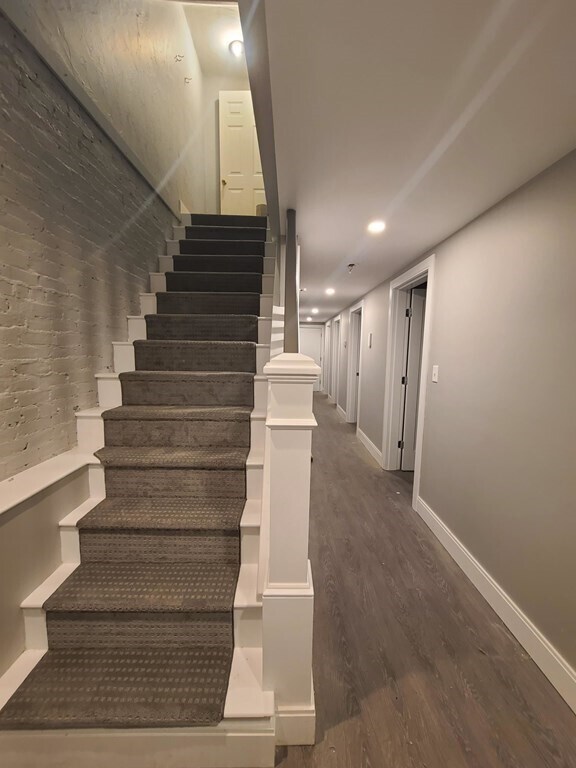 Building Photo - 42 N St