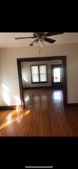 Building Photo - 311 Benton St