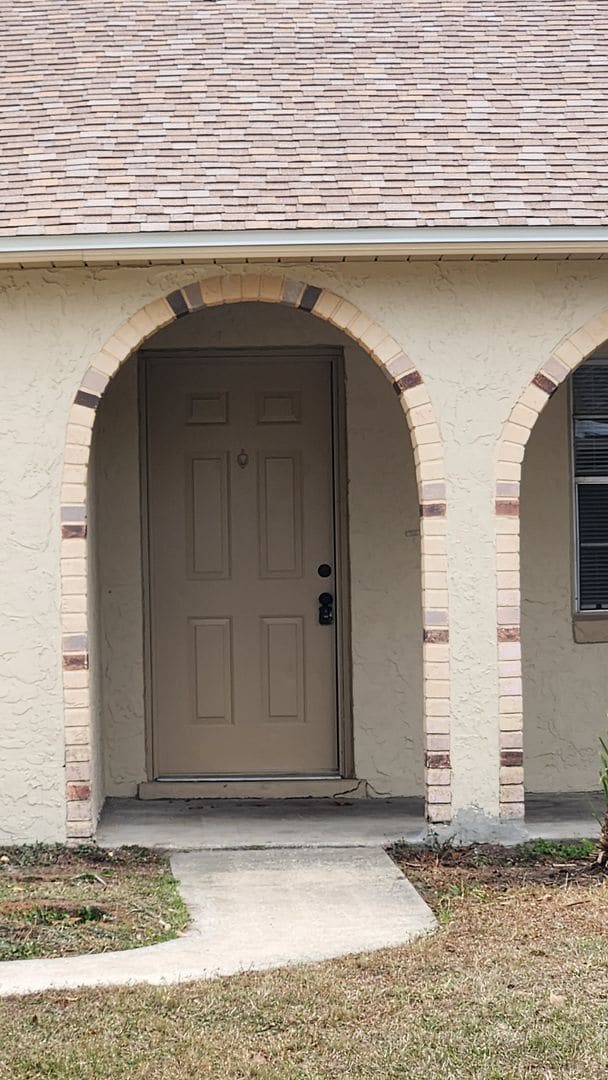 Building Photo - 3 bedroom 2 bath Ormond