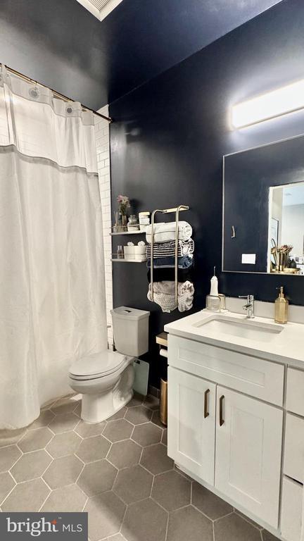 Building Photo - 1016 17th Pl NE