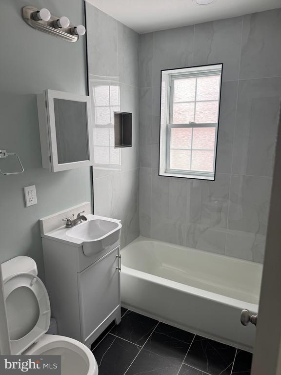 Building Photo - 1730 Aberdeen Rd