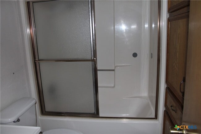 Building Photo - 2226 University Dr