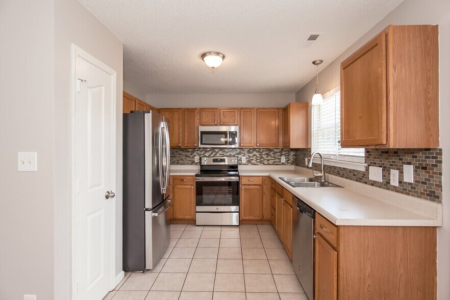 Building Photo - 8411 Galena View Dr