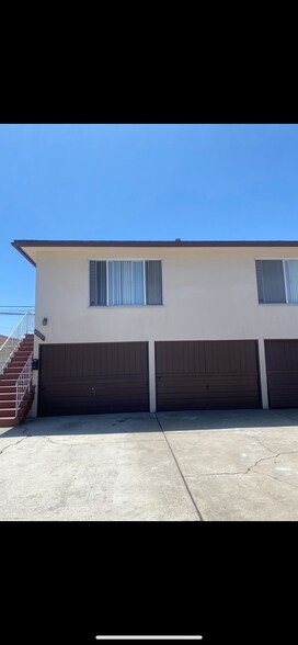 Unit for rent, detached separate unit - 4380 W 136th St