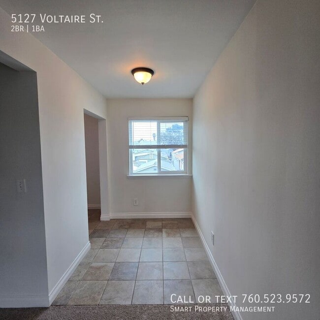 Building Photo - 5127 Voltaire St