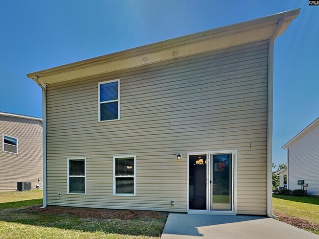 Building Photo - 105 Bent Holly Dr