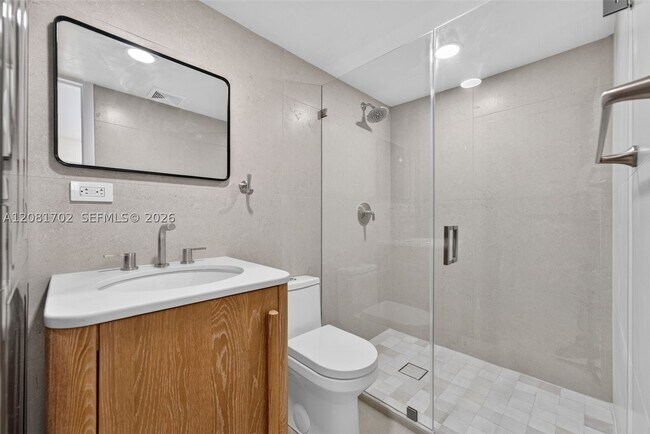 Building Photo - 3036 N 58th Ave