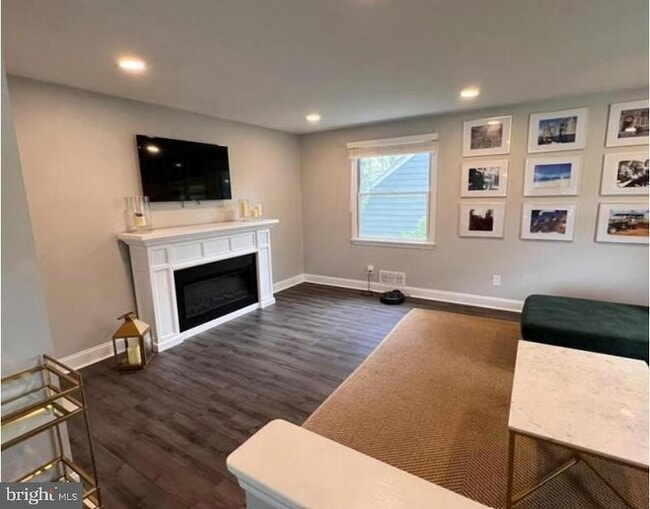 Building Photo - 431 Covered Bridge Rd