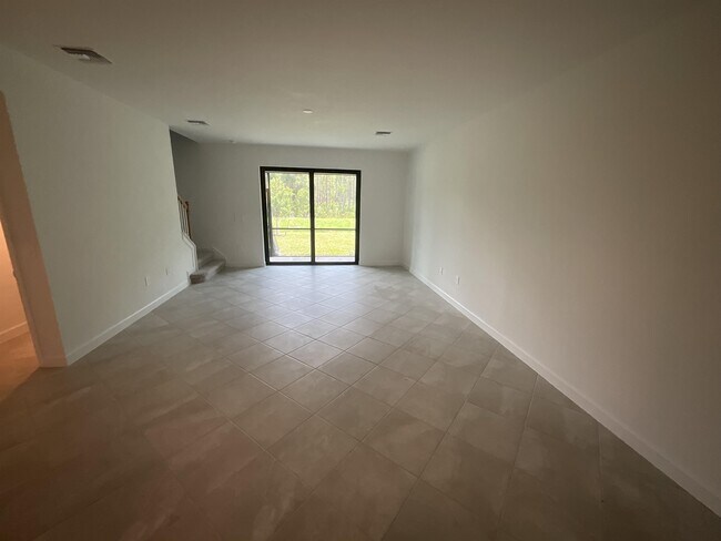Building Photo - 14116 Gardeners Wy
