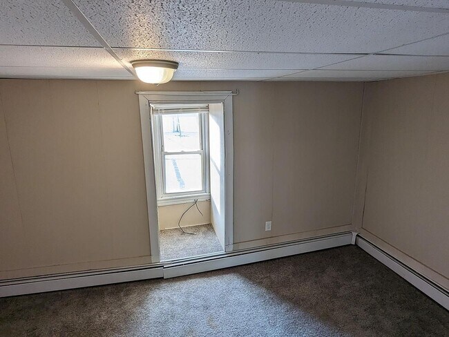 Building Photo - Huge 5bd in York!!