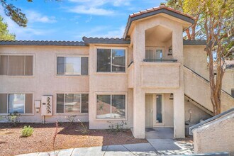 Building Photo - 3060 Tarpon
