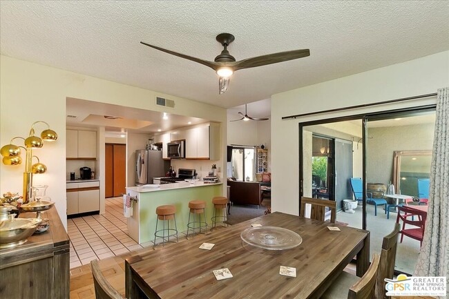 Building Photo - 1326 Tiffany Cir N
